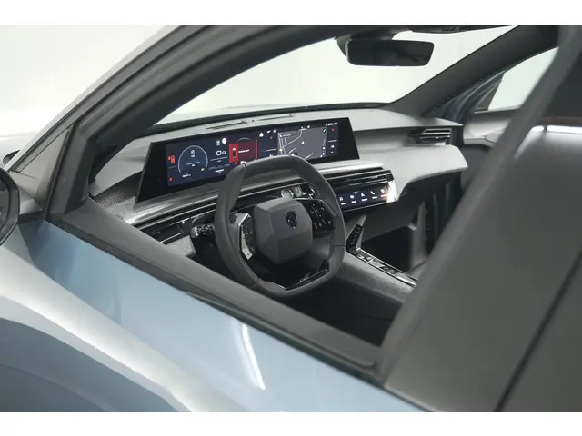 Peugeot 3008 1.2 Hybrid 145 GT 2025 Hybride Benzine 67