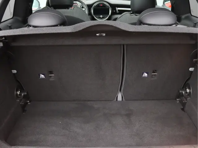 MINI Cooper Pepper 2018 Benzine 67