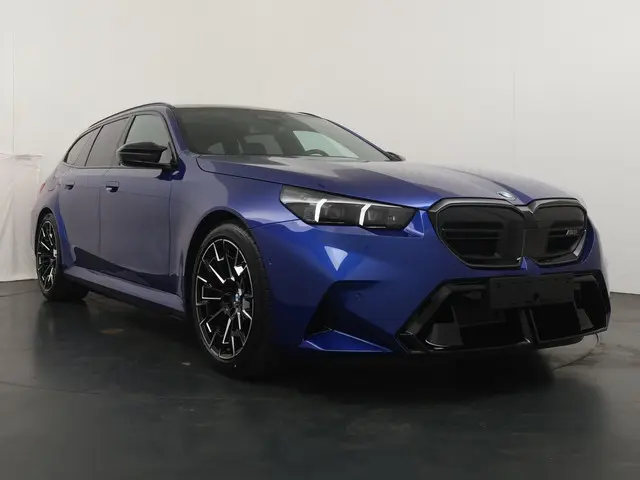 BMW M5 Touring 2026 Hybride Benzine 7