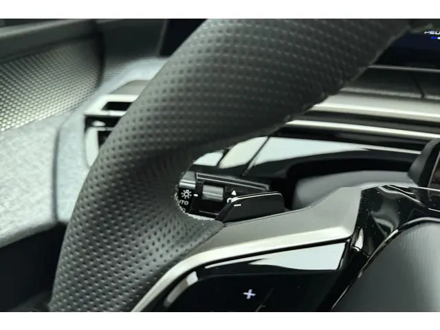 Peugeot e-5008 GT Avantage 73 kWh 2025 Elektrisch 28