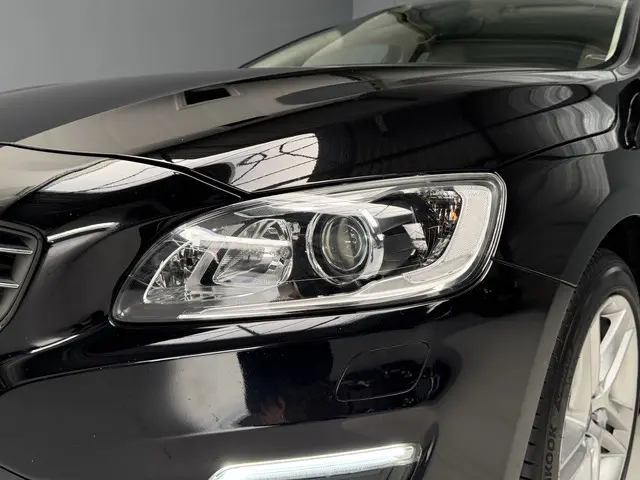 Volvo V60 1.5 T3 Nordic+ 2017 Benzine 31