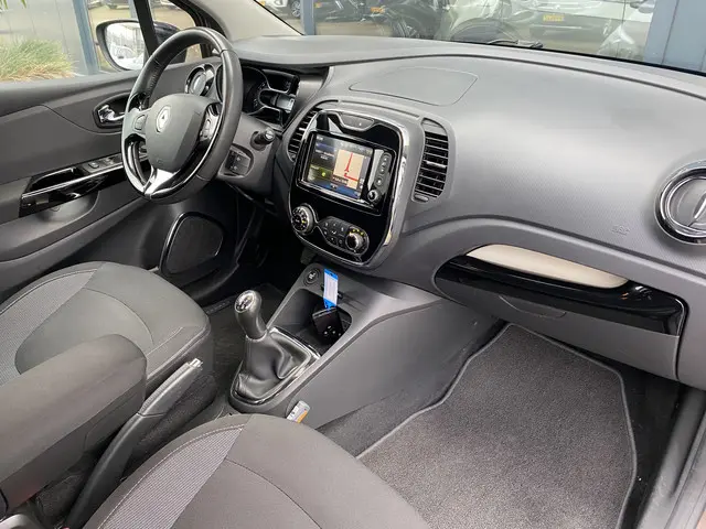 Renault Captur 0.9 TCe Dynamique 2015 Benzine 29