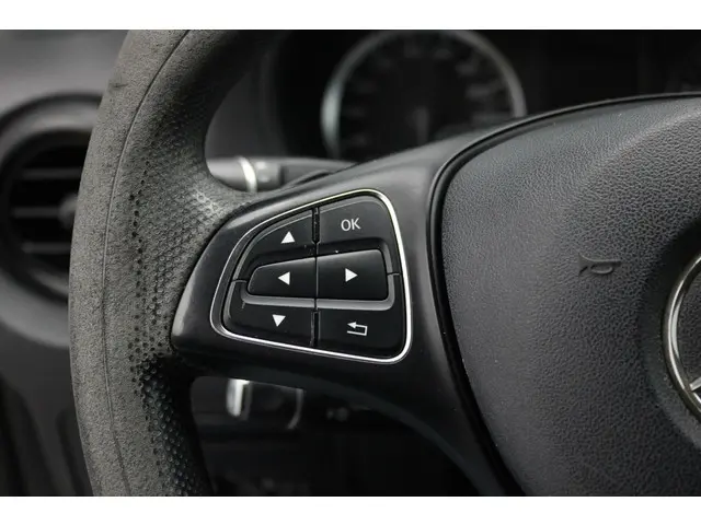 Mercedes-Benz Vito Bestel 114 CDI Lang 2015 Diesel 21