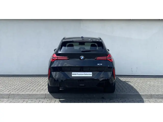 BMW X3 30e xDrive 2025 Hybride Benzine 23