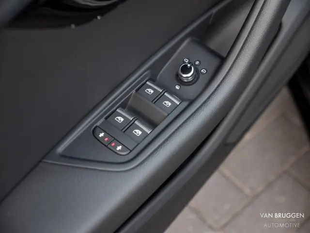 Audi A4 Avant 40 TFSI S-Line 2019 Benzine 46