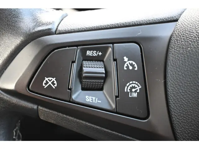 Opel Astra 1.0 Turbo 120 Jaar Edition 2019 Benzine 20