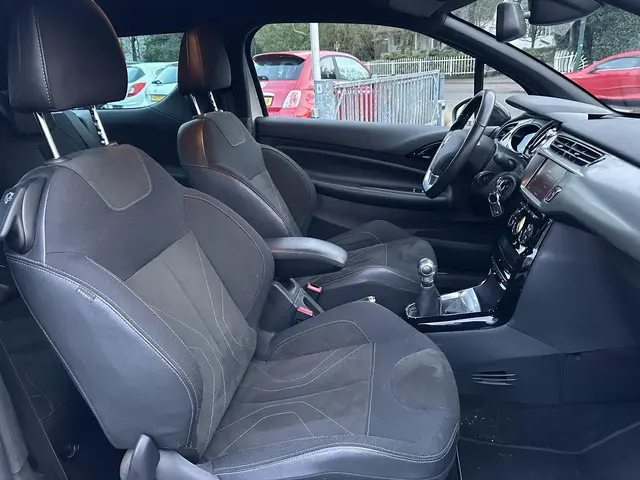 DS DS 3 1.2 PureTech 110PK So Chic 2017 Benzine 10