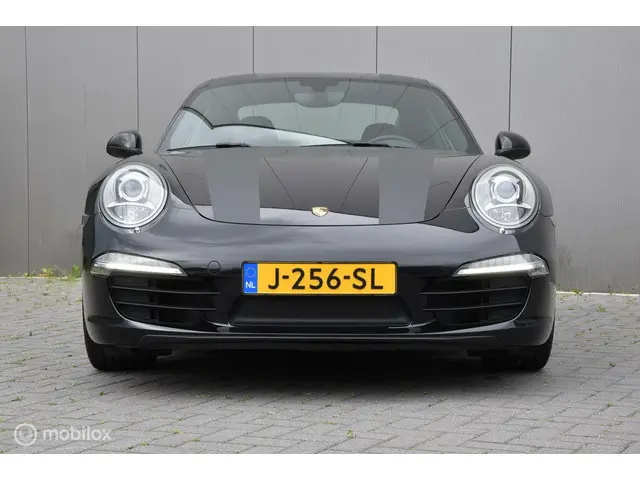 Porsche 911 2