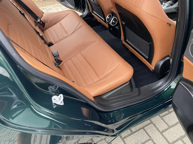 Alfa Romeo Giulia 2.0 T AWD Veloce 2021 Benzine 18