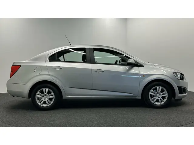Chevrolet Aveo 1.4 LT S/S AUTOMAAT 2012 Benzine 9