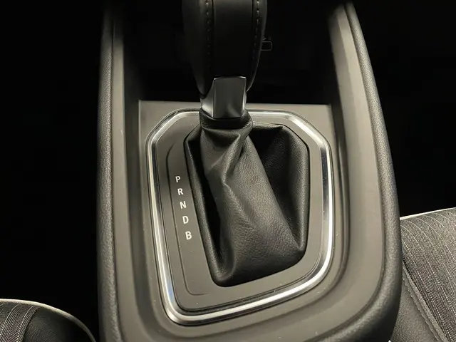 Mitsubishi Colt 1.6 HEV Intense+ 2025 Hybride Benzine 29