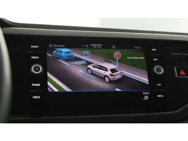 Volkswagen Polo 1.0 TSI 95pk Life Business 2024 Benzine 33