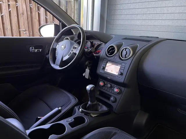 Nissan QASHQAI 1.6 360 2013 Benzine 26