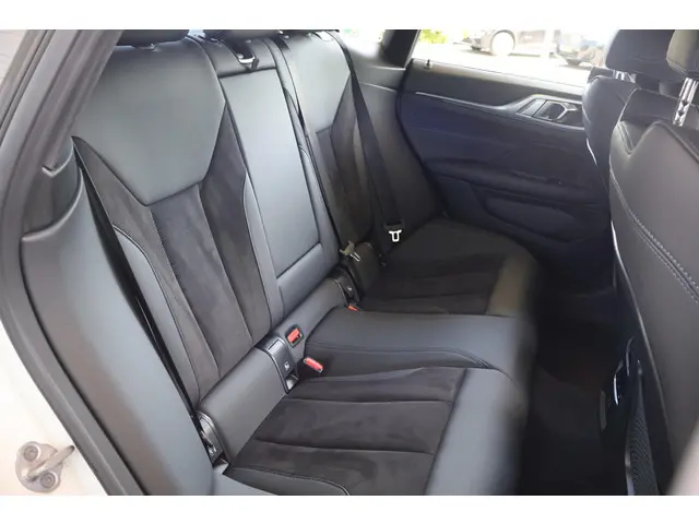 BMW i4 eDrive40 84 kWh 2022 Elektrisch 9