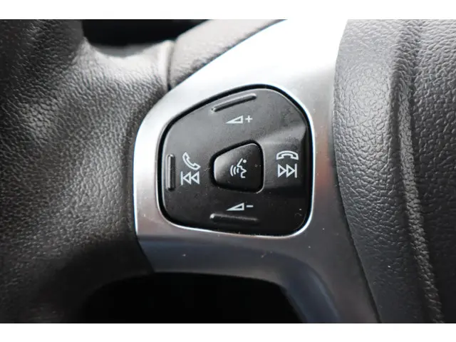 Ford Tourneo Courier 1.0 Titanium 2016 Benzine 21