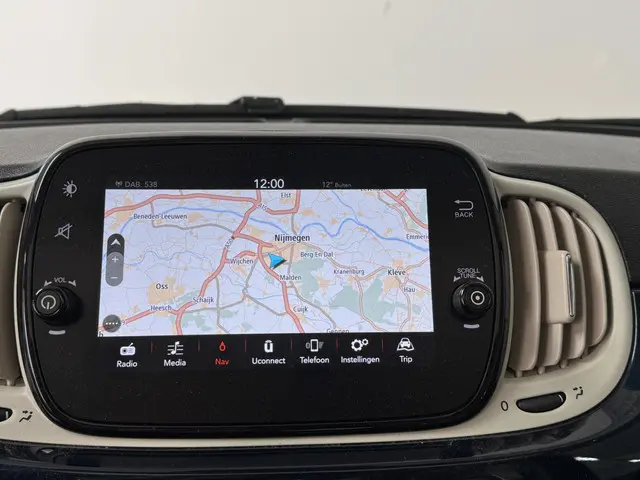 Fiat 500 0.9 TwinAir Turbo Collezione 2019 Benzine 11