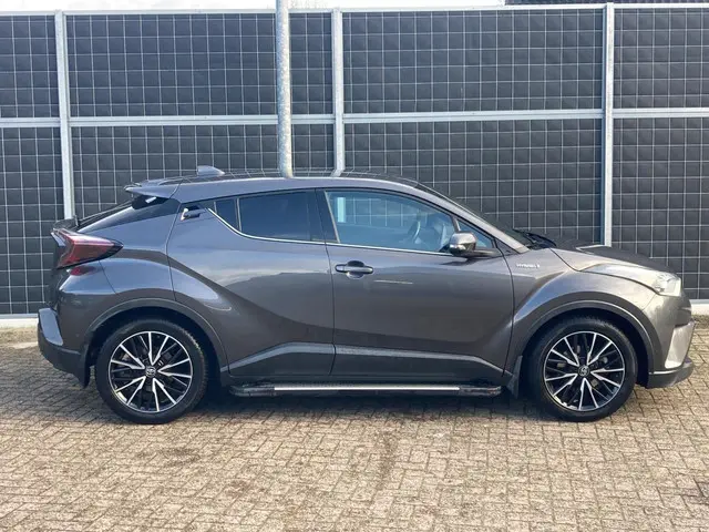 Toyota C-HR 1.8 |Hybrid | Premium | 2017 Hybride Benzine 6