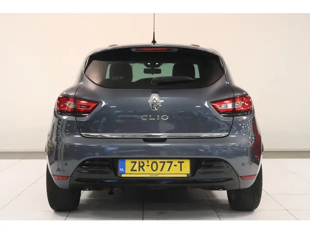 Renault Clio 0.9 TCe Limited 2019 Benzine 18