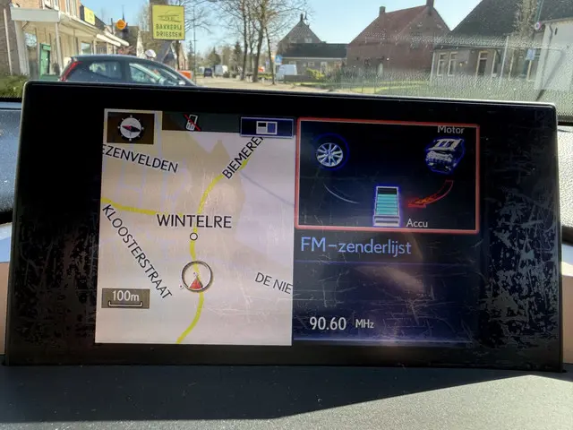 Lexus NX 300h AWD F Sport Line 2014 Hybride Benzine 23