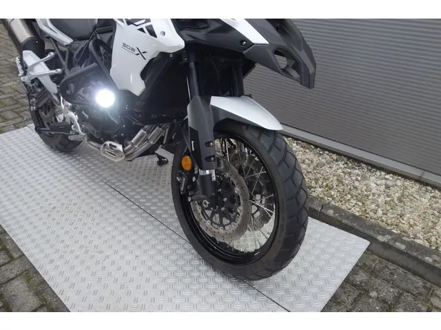 Benelli TRK 502 X 2023 Benzine 6