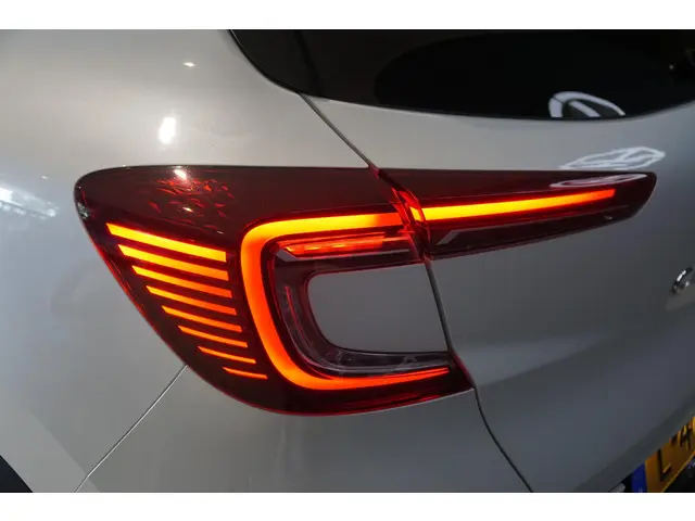 Renault Captur 1.3 TCe 140 2021 Benzine 22