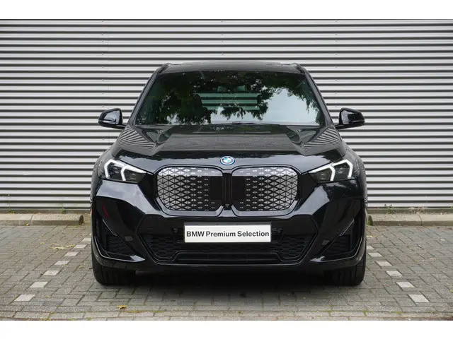 BMW iX1 eDrive20 2025 Elektrisch 2