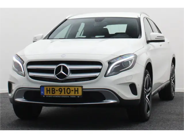 Mercedes-Benz GLA 180 Ambition Automaat 2015 Benzine 22