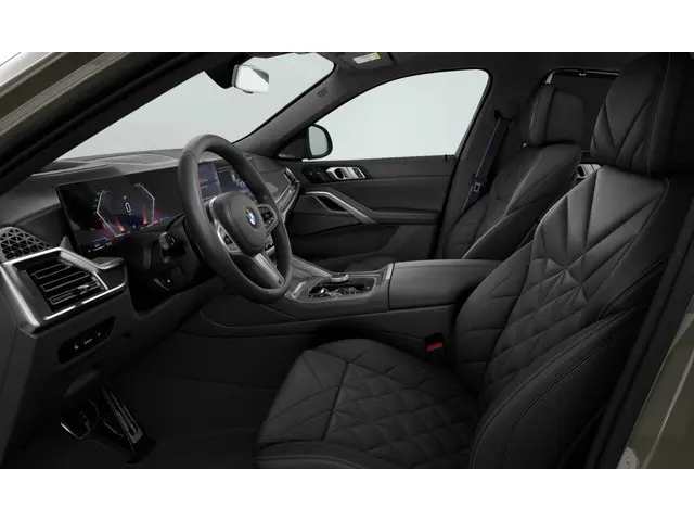 BMW X6 xDrive40i 2025 Benzine 4
