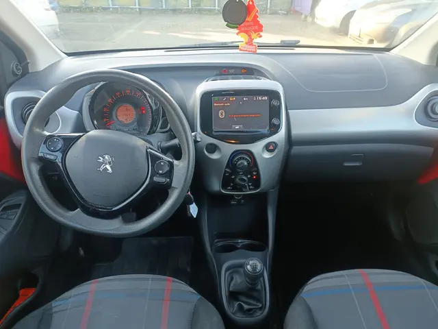 Peugeot 108 2