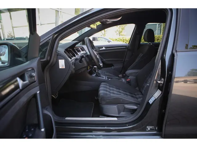 Volkswagen Golf 1.4 TSI GTE 2015 Hybride Benzine 5