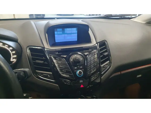 Ford Fiesta 1.0 EcoBoost Titanium 2013 Benzine 9