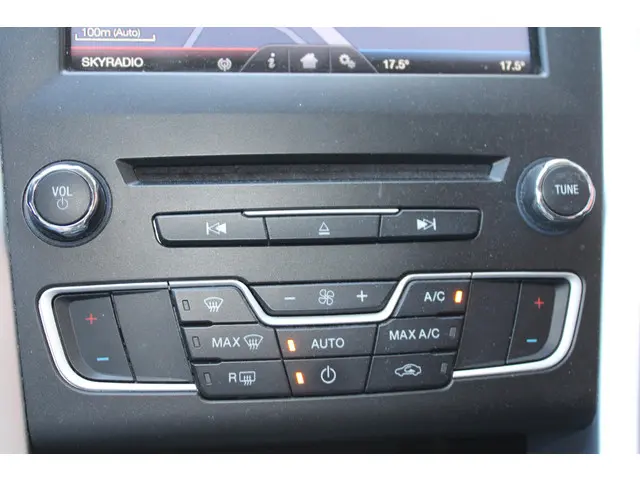Ford Mondeo 1.0 EcoBoost 125 PK Trend 2015 Benzine 24