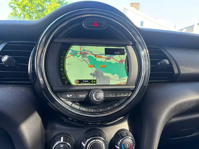 MINI Cooper Mini 1.5 Business 2017 Benzine 15
