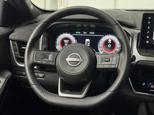 Nissan QASHQAI 1.3 MHEV Xtronic Tekna Plus 2025 Benzine 45