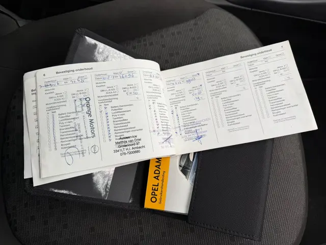 Opel ADAM 1.2 Airco boekjes 2013 Benzine 16