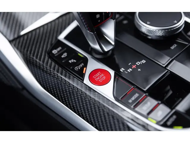 BMW M3 3-serie Touring xDrive Competition 2024 Benzine 74