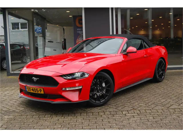 Ford Mustang 2