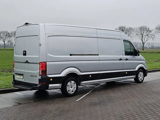 MAN TGE 3.140 2021 Diesel 3