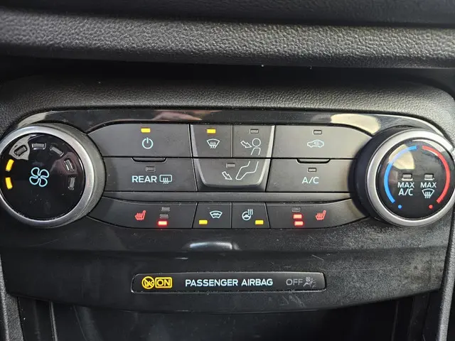 Ford Puma 1.0 EcoBoost Hybrid ST-Line 2024 Benzine 6