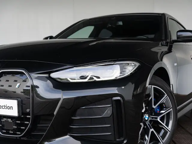 BMW i4 eDrive40 2022 Elektrisch 13