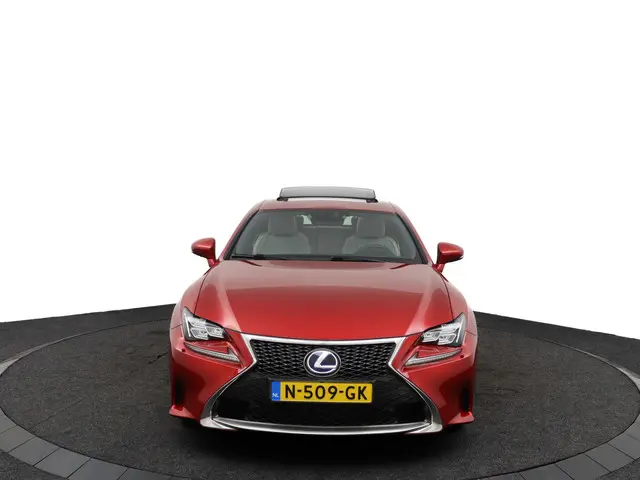 Lexus RC 300h F SPORT Line 2018 Hybride Benzine 16