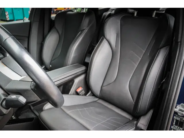 BMW X1 sDrive18i 2022 Benzine 12