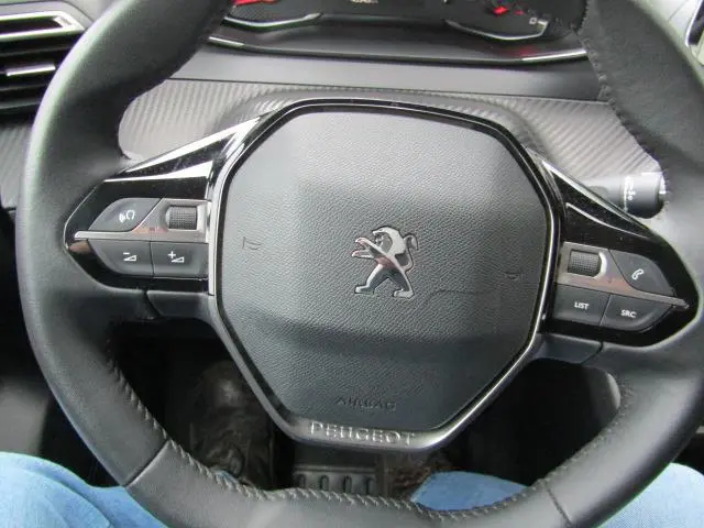 Peugeot 208 1.2 PureTech Active Pack 2023 Benzine 10