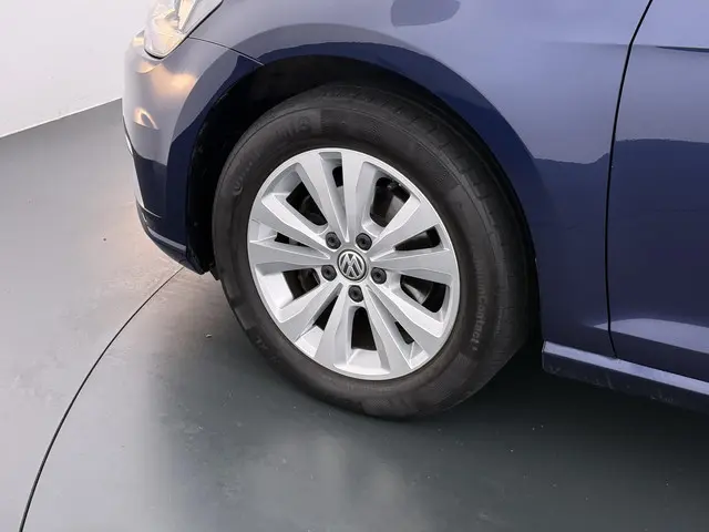 Volkswagen Golf 1.0 TSI Comfortline 2018 Benzine 12