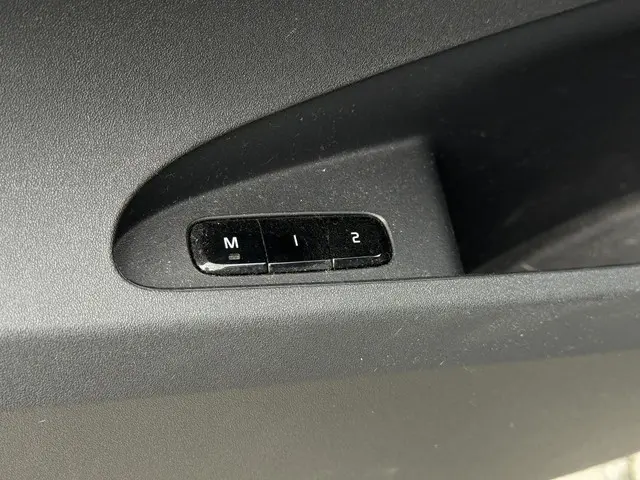 Polestar 2 Long Range Dual Motor AWD 2021 Elektrisch 32