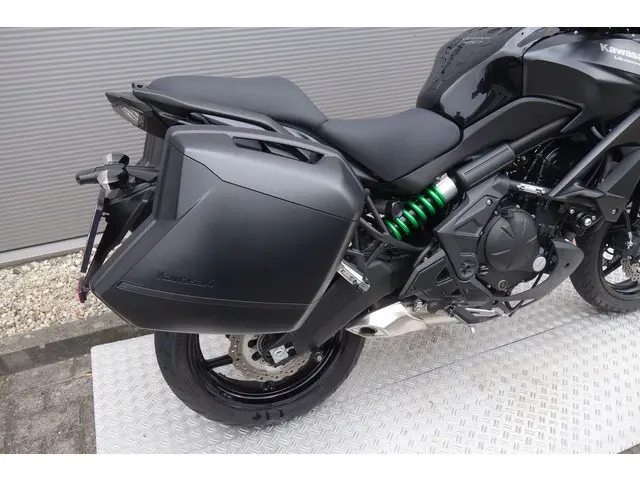 Kawasaki Versys 650 GRAND TOURER 2016 Benzine 10