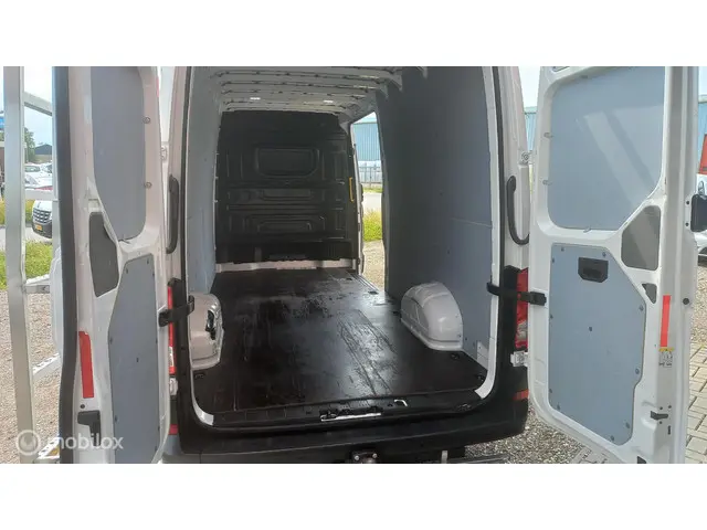 Volkswagen Crafter Bestel 35 2.0 TDI L4H3 2022 Diesel 11