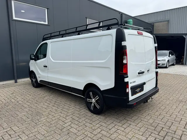Nissan NV300 * L2H1 * Airco * Trekhaak * Imperiaal * 2019 Diesel 16