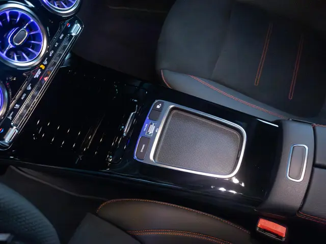 Mercedes-Benz CLA Coupé 180 AMG Line 2025 Benzine 19