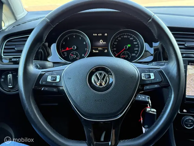 Volkswagen Golf 1.4 TSI Highline AUTOMAAT 2015 Benzine 15